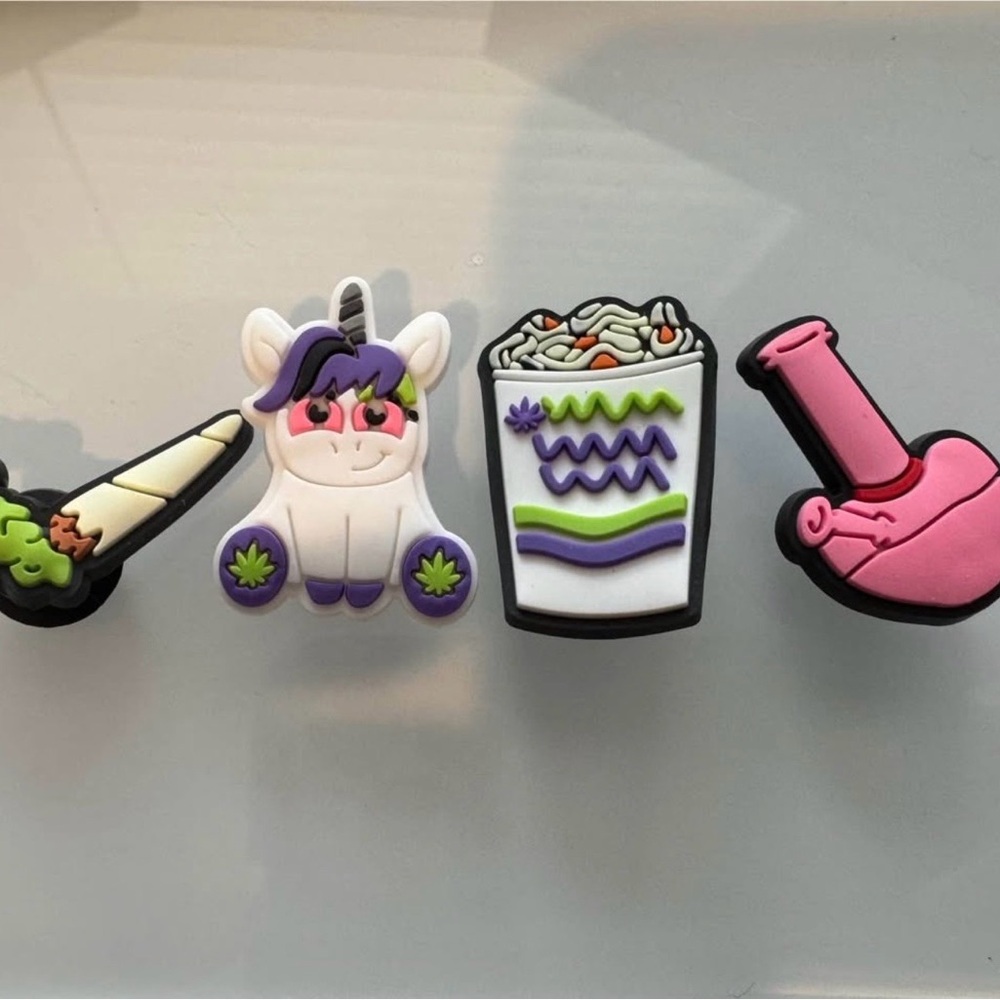Colorful Cartoon Shoe Charms Set